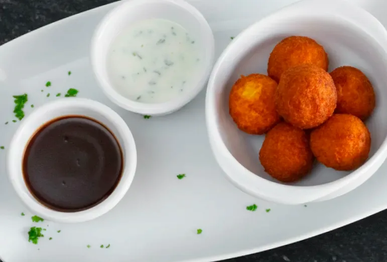 'Arrechos' Cassava Fritters